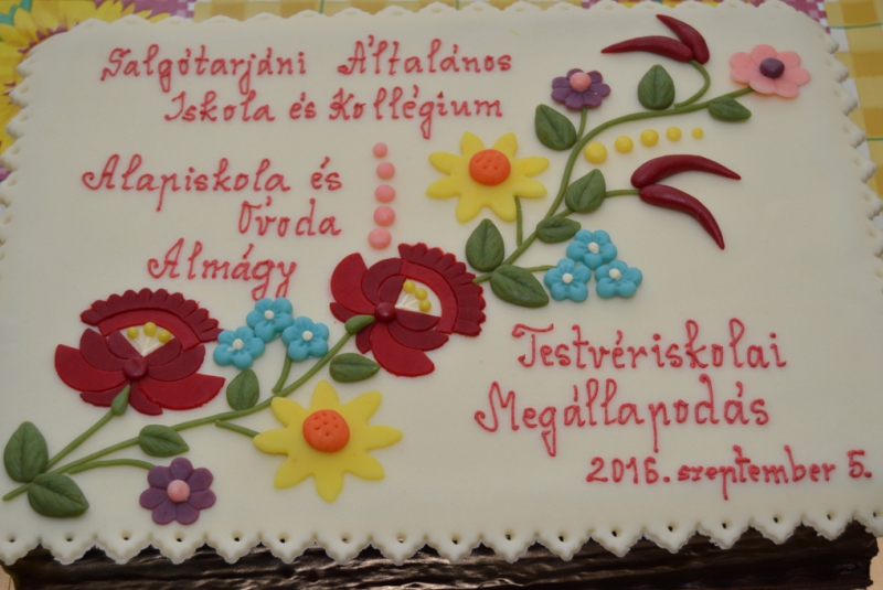 Testvériskolai megállapodás aláírása a SÁIK-kal, 2016.9.5.
